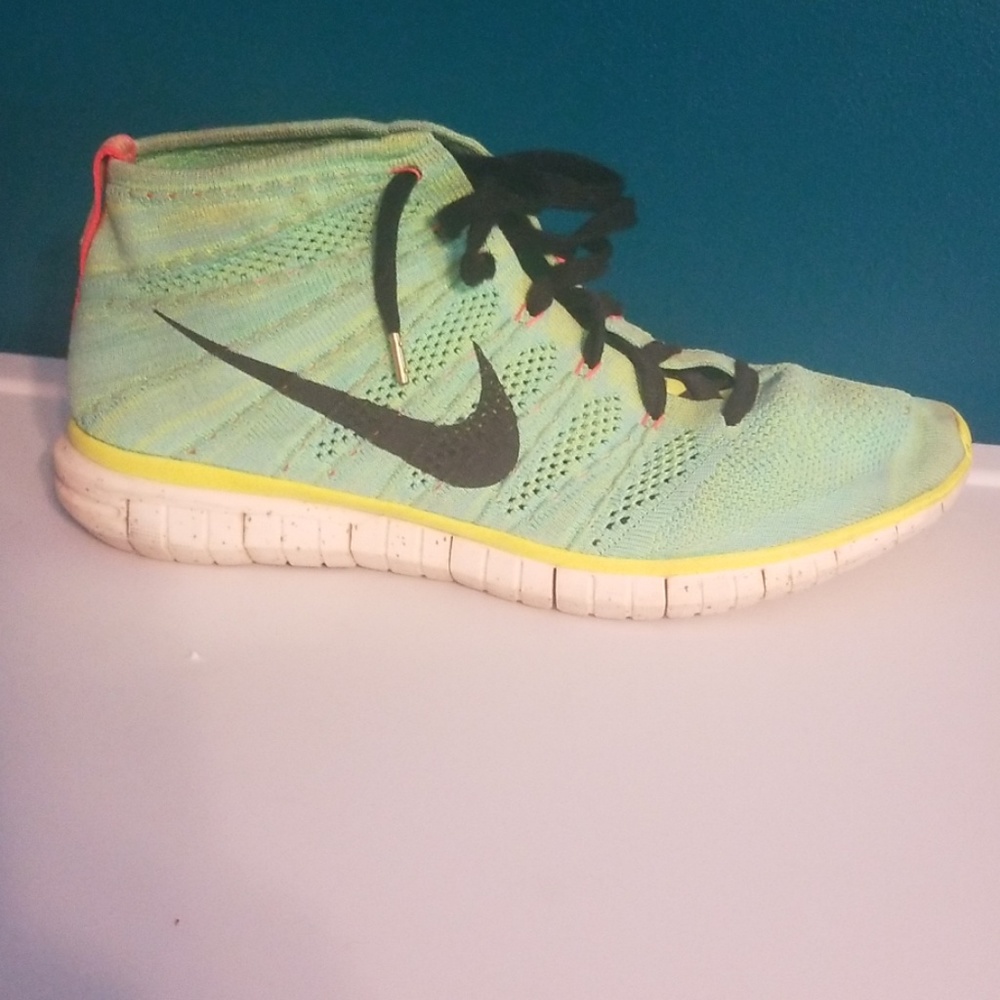 Nike flyknit chukka